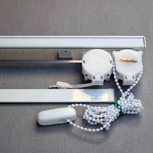 Descubre como quitar el soporte de un estor plegable de cadena