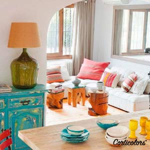 Este salón estilo mediterráneo es perfecto por los colores y la sensación que trasmite.