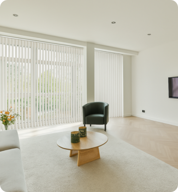 Cortinas verticales modernas fabricadas a medida, para grandes ventanales y decoración minimalista
