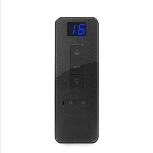 Mando negro para estores motorizados de Corticolors, mostrando su diseño elegante y funcional para controlar la apertura y cierre de los estores de manera cómoda y precisa.