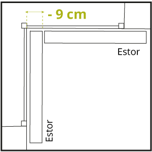 Guía visual que muestra cómo medir el ancho de un estor enrollable para ventanas rinconeras, indicando la manera correcta de tomar las medidas para un ajuste preciso y uniforme.