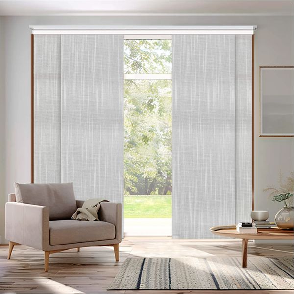 Panel japonés modelo Shantung en blanco roto de Corticolors, confeccionado a medida con tejido translúcido, ideal para aportar luz natural, privacidad y un estilo elegante y moderno en cualquier estancia.