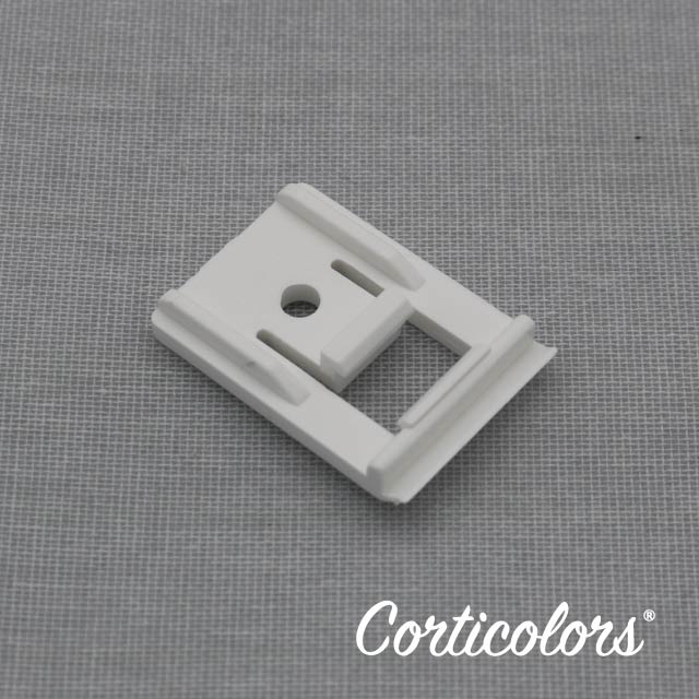 Soporte para riel de cortina con codón
